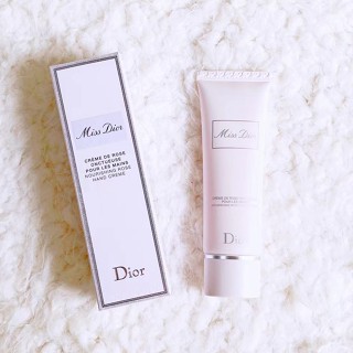 Miss Dior แฮนด์ครีมน้ําหอม ให้ความชุ่มชื้น 50 มล.