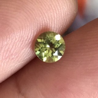 0.55ct 5mm VS พลอยเพอริดอท กลม แอฟริกา Round Natural Untreated Green Peridot, Africa