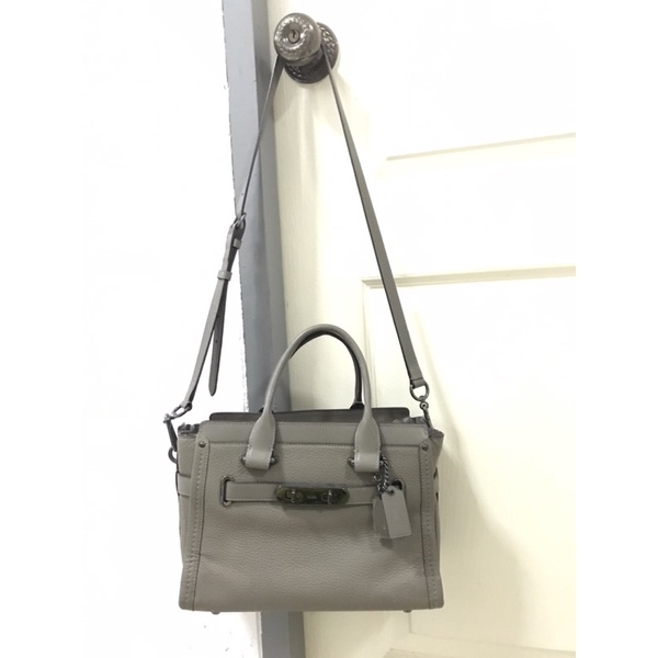 กระเป๋าcoach swagger27