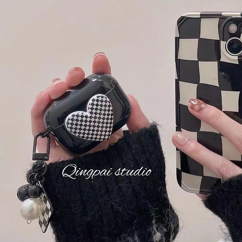 M2 Checkerboard Love Heart E9 Baseus WM01 ชุดหูฟังบลูทูธป้องกันกรณี S1 จี้ W04 + กันกระแทก E8 นุ่มหญ