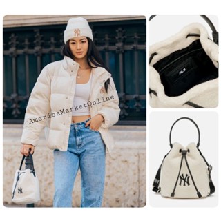 กระเป๋า MLB Basic Small Logo Fleece Bucket Bag NEW York Yankees