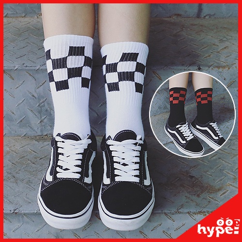 New ถุงเท้าสตรีทแฟชั่น ลายหมากรุกเท่ห์มาก checkered pattern งานผ้าหนาคุณภาพดี Unisex ชายหญิงใส่ได้