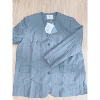 สูทสีเทา เสื้อสูทสีเทา