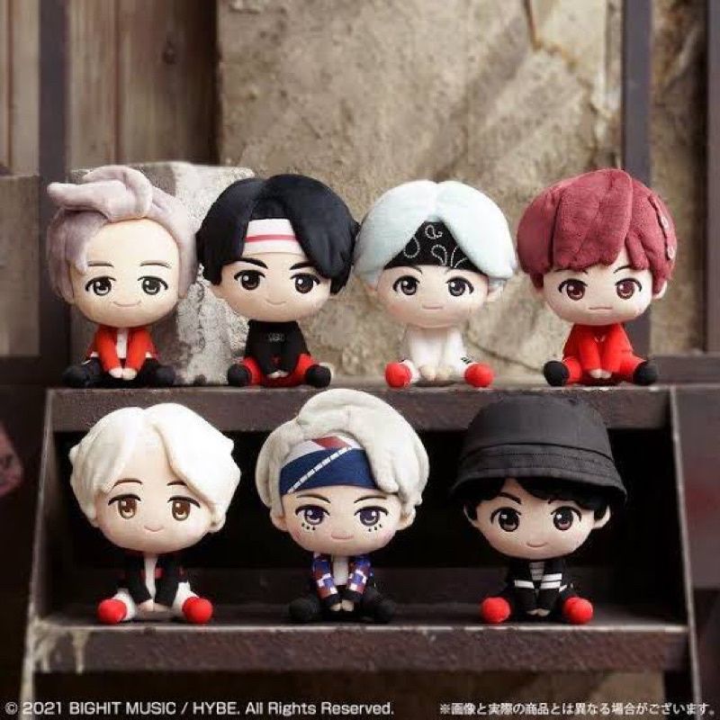 Bts TinyTAN Mic Drop Plush นั่ง