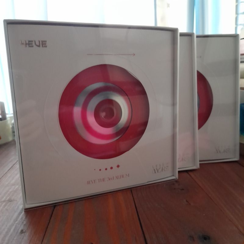 4EVE album Less is More (อัลบั้มเปล่าไม่มีการ์ด)