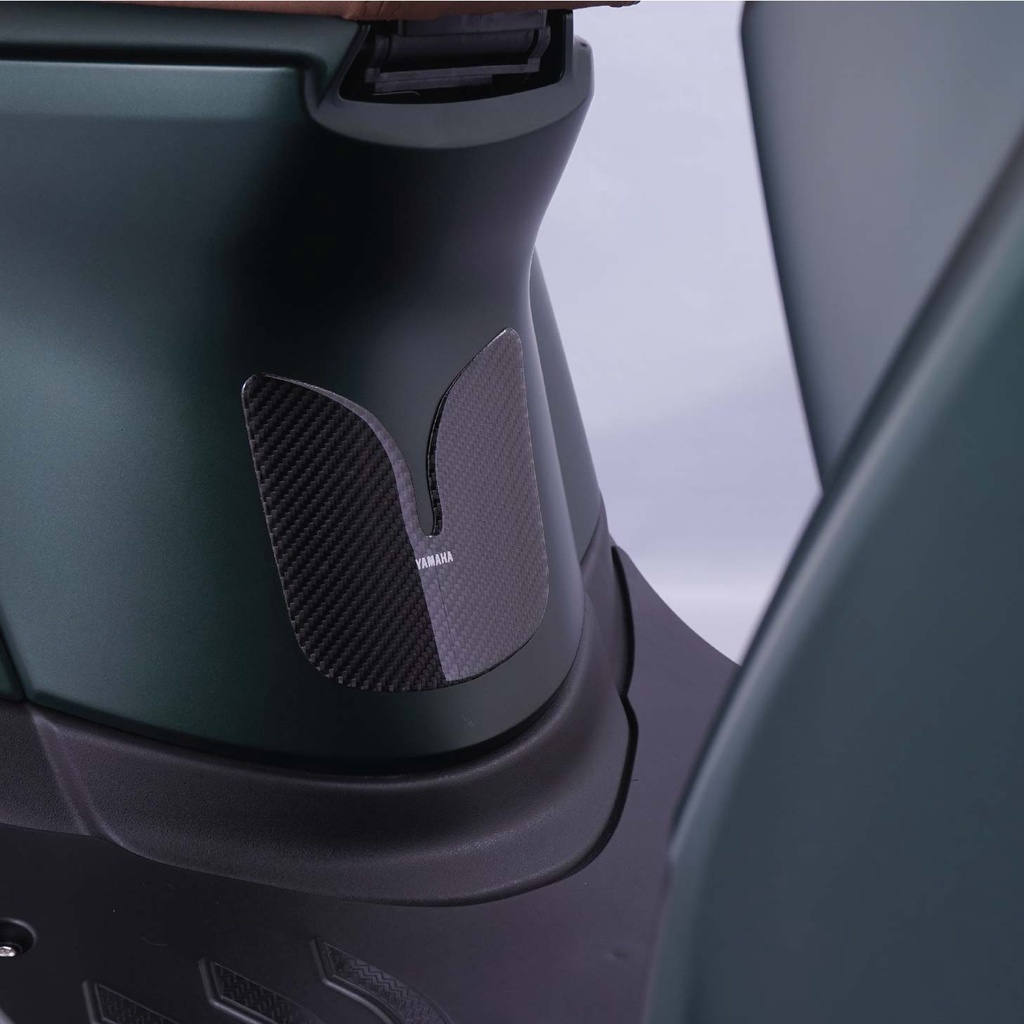 แผ่นเรซิ่นใต้เบาะคาร์บอน ใส่กับรุ่น GRND FILANO HYBRID CONNECTED ปี2023-2025