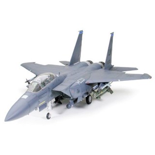 TAMIYA 60312 1/32 BOEING F-15E STRIKE EAGLE w/BUNKER BUSTER