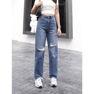 N402 : HIGH RISE STRAIGHT LEG JEANS WITH RIPS