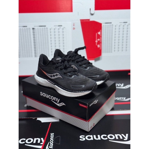 รองเท้าวิ่ง Saucony Triumph 19 มีกล่อง พร้อมส่งในไทย