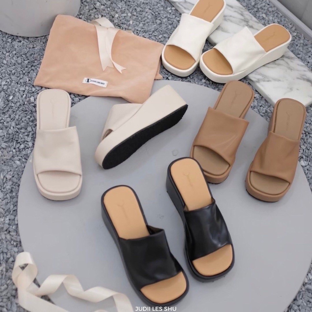 JUDII LES SHU  รุ่น Fuity สีมาใหม่ Size 34-42 รองเท้าส้นตึก /แฟลตฟอร์ม แบบสวม