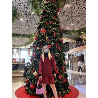 Christmas dress♥️ เดรสระบายแขนยาว น้องน่ารักมากกก ช่วงคอกับแขนเป็นงานกำมะหยี่ ผ้าพริ้วๆระบายระแบ้สวยๆ😍👍🏻