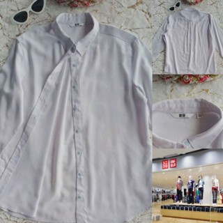 เสื้อเชิ้ตแขนยาว UNIQLO size L  สีขาว