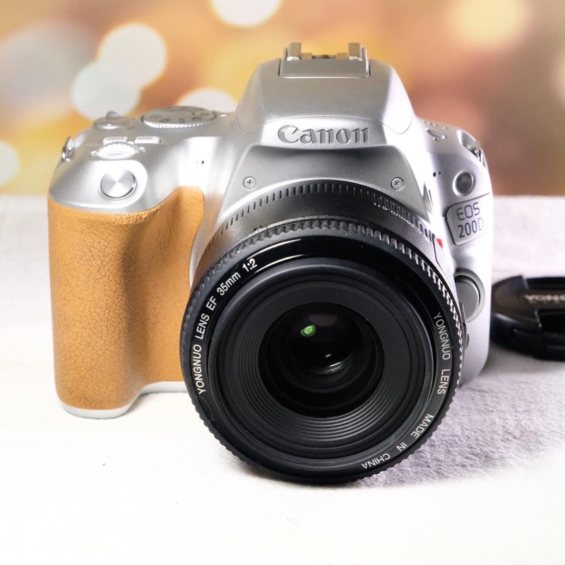Canon 200d + YN 35mm f1.8 (สินค้ามือสอง)