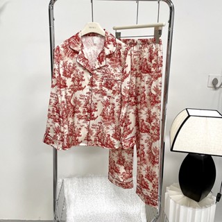 Haute Couture ชุดนอน เสื้อแขนยาว กางเกงขายาว ผ้าเรยอน พิมพ์ลายดอกไม้ สีแดง หรูหรา สําหรับผู้หญิง