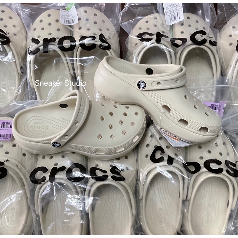 [พร้อมส่ง] ของแท้ 100% ช็อปไทย Crocs Platform Clog สี Bone