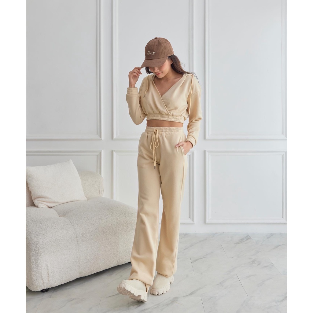 SE011 ชุดวอร์ม Airport set เนื้อผ้าหนานุ่ม กันหนาวดี