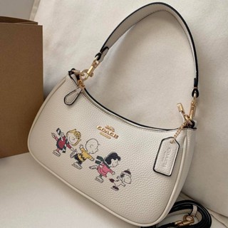 Coach X Peanuts Teri Shoulder Bag With Snoopy And Friends Motif