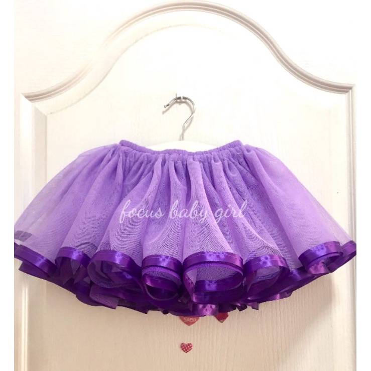พร้อมส่ง กระโปรงtutu แบบชายริบบิ้นสีม่วง
