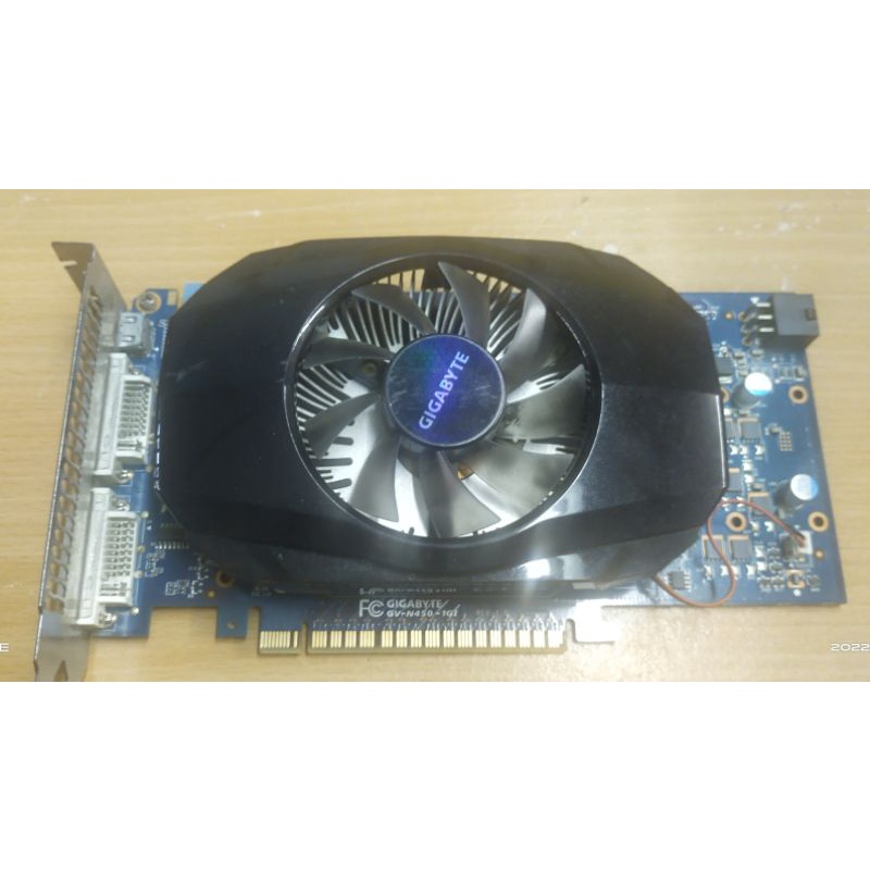 การ์ดจอเล่นเกม gts 450 1g ddr5 128 bit