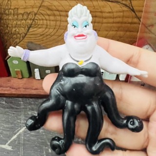 Ursula ยางตันตัวใหญ่ Disney แท้ ไม่มีแม่เหล็กเอาไปใส่เองนะจ๊ะ สภาพดีค่ะ