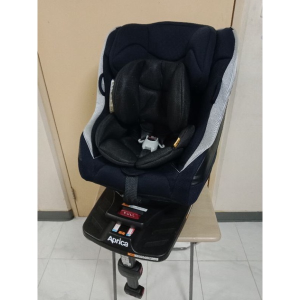 คาร์ซีทAPRICAรุ่นCururila ติดตั้งได้สองรับบ