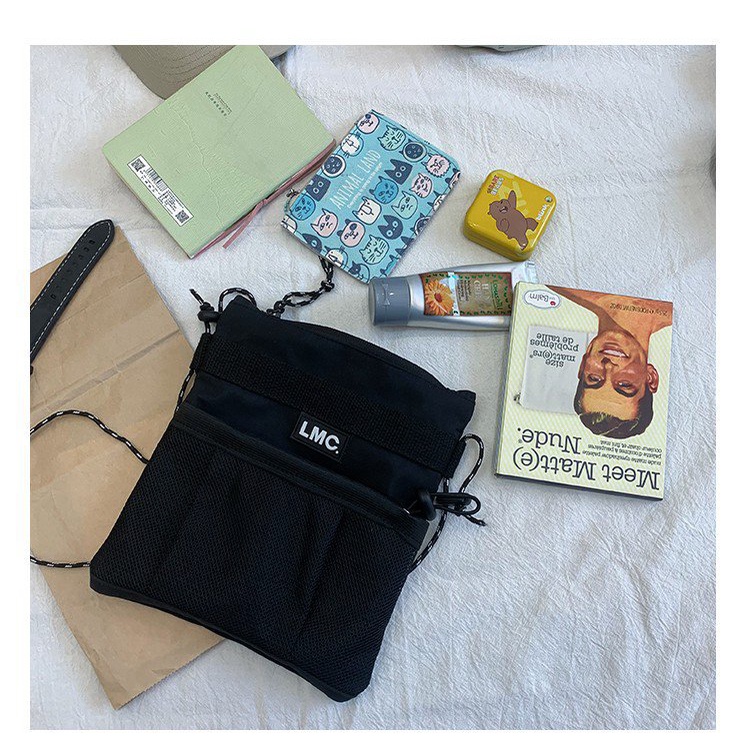 🔥พร้อมส่ง🔥กระเป๋า LMC สไตล์เกาหลี แบบแฟชั่นผู้หญิงสะพายข้างตาข่าย กระเป๋าแฟชั่น
