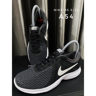 NIKE (35.5/22) รองเท้าแบรนด์เนมแท้มือสอง (A54)