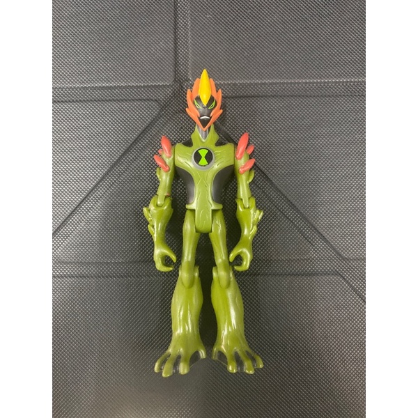 model Ben 10 swampfire