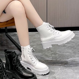 OhblablaShoes  พร้อมส่ง  รองเท้าบูท มีเชือก   สีขาว