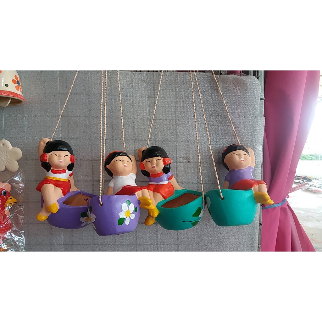 ราคาถูก ตุ๊กตา งาน ceramic จากลำปาง ประดับสวนประดับบ้าน โชคลาภ มั่งมีเงินทอง มีโชค รูปเด็ก รูปคู่หนุ่มสาว มีเก้าอี้