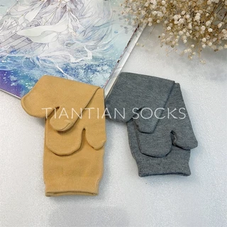 TIAN TIAN T115 ถุงเท้าผ้าฝ้าย แบบสองนิ้ว สีพื้น สไตล์ญี่ปุ่น เหมาะกับฤดูใบไม้ร่วง และฤดูหนาว สําหรับผู้หญิง