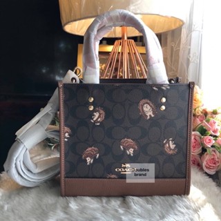 COACH Dempsey Tote 22 Canvas Bag สินค้าพร้อมส่ง📣