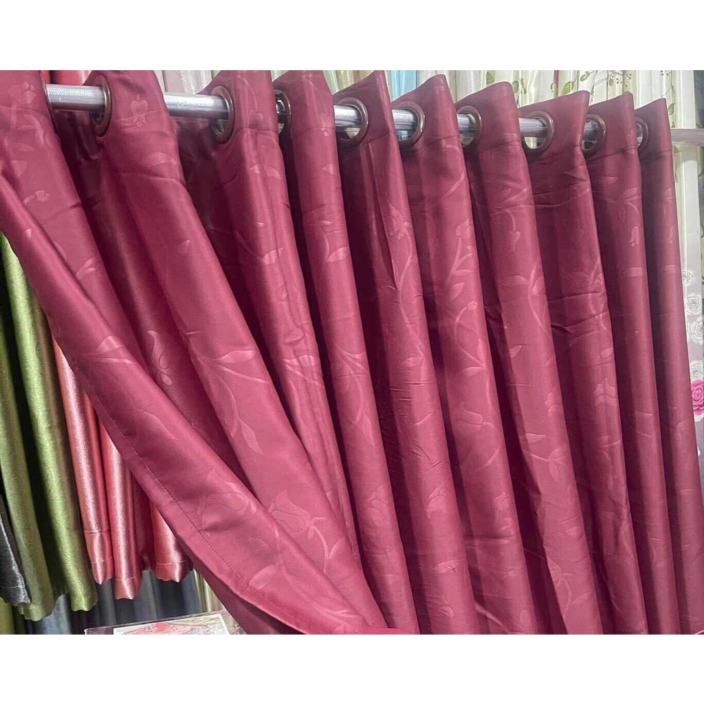 แนะนำ ผ้าม่าน ผ้าม่าน ลายดอกทิวลิป กันแสง80-98%มีหลายสี เป็นงานสำเร็จรูปเจาะตาไก่เรียบร้อยพร้อมใช้งาน ราคาพิเศษ มีเก็บเงินปลายทาง