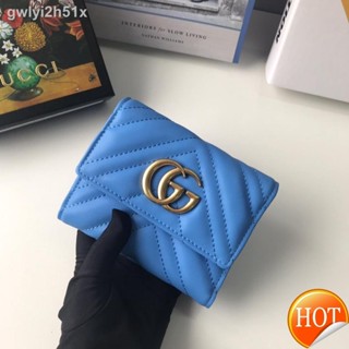 ™♕【Free Shipping】Cowhide 【With box】 blue Fold Short Wallet for women Safe close function Size:12.5x9.5x2.5cm 474802