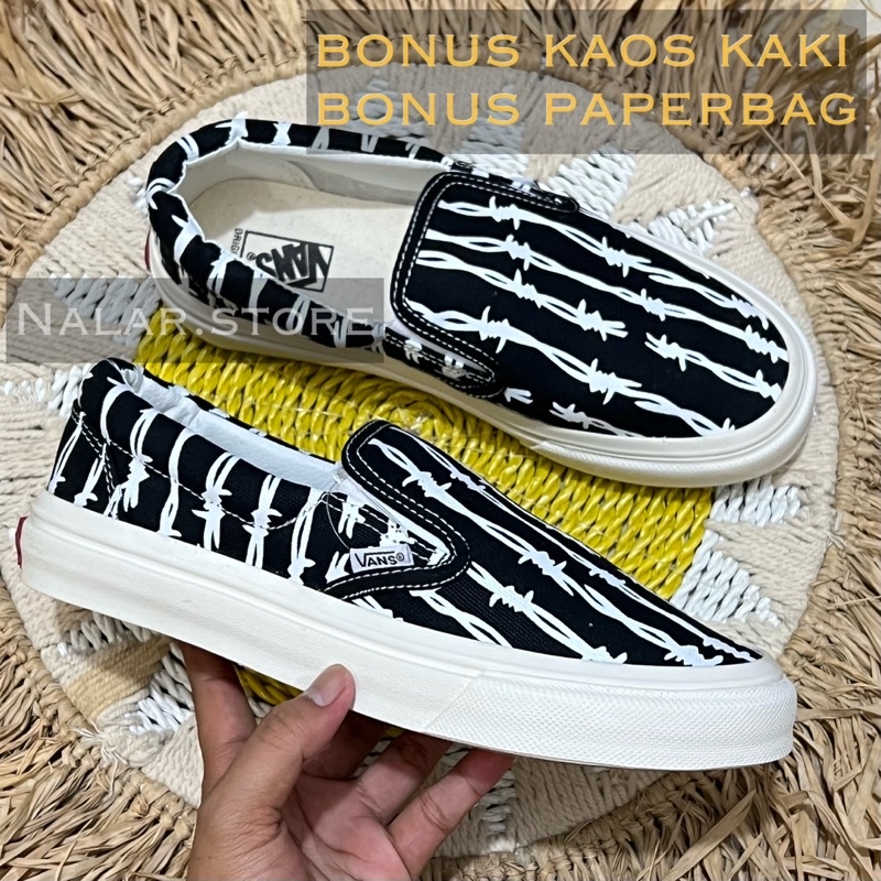 Slip On X Moma รองเท้าผ้าใบผู้ชายผู้หญิงนําเข้าพรีเมี่ยม/VNZMotif ตัวอักษรรองเท้า