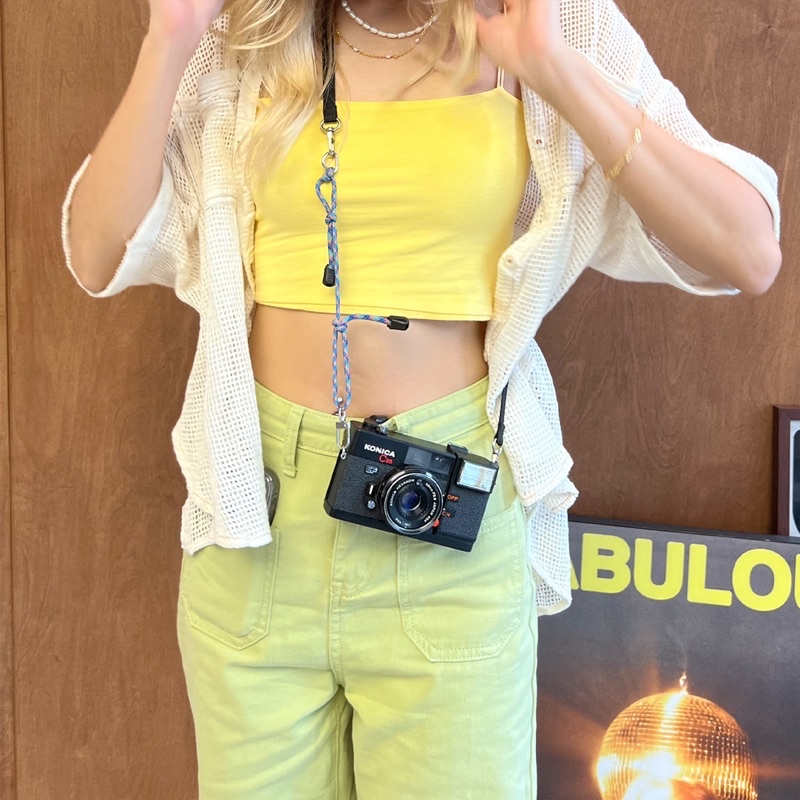 สายคล้องกล้องแบบสะพาย Crossbody by Besson📸