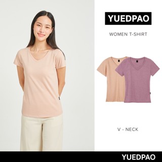 Yuedpao เสื้อยืดผู้หญิงคอวี ทรงเข้ารูป ไม่ย้วย ไม่หด ไม่ต้องรีด ใส่สบาย basicstyle เสื้อยืดคอวีผู้หญิง set berry milk