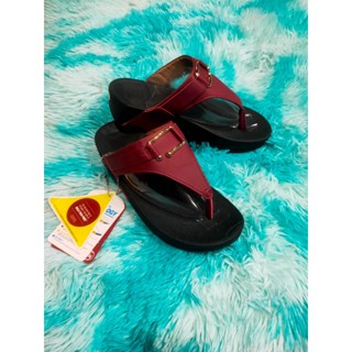 รองเท้า FitFlop ผู้หญิงรองเท้าแตะผู้หญิงขนาด 36-40 สินค้าพร้อมส่ง