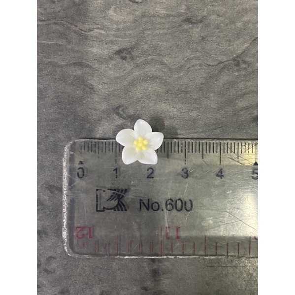 เรซิ่นดอกไม้ขนาด 14 มิล