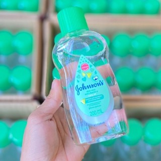 JOHNSONS Oil Aloe vera &amp;Vitamin E / จอห์นสัน เบบี้ออยล์ สูตรผสมอโลเวร่าและวิตามินอี200มล.