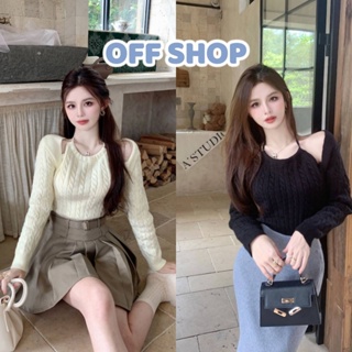 OFF SHOP พร้อมส่ง (OFF-U040) เสื้อไหมพรมแขนยาว ดีเทลลายเปียเปิดไหล่เล็กๆ