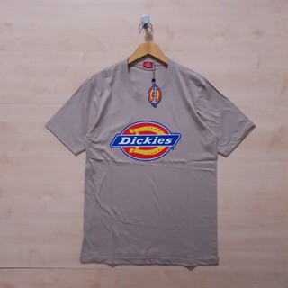 เสื้อยืด พิมพ์ลายกราฟิก Dickies CREAM