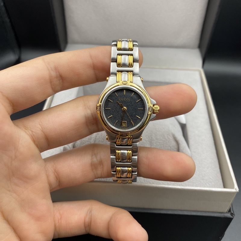 GUCCI 9040L สองกษัตริย์ SWISS MADE QUARTZ