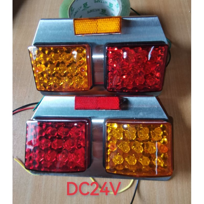 ไฟราวข้าง รถบรรทุก ไฟราวข้างแป้นสแตรนเลส 22LED DC24V 12V ราคา1ชิ้น