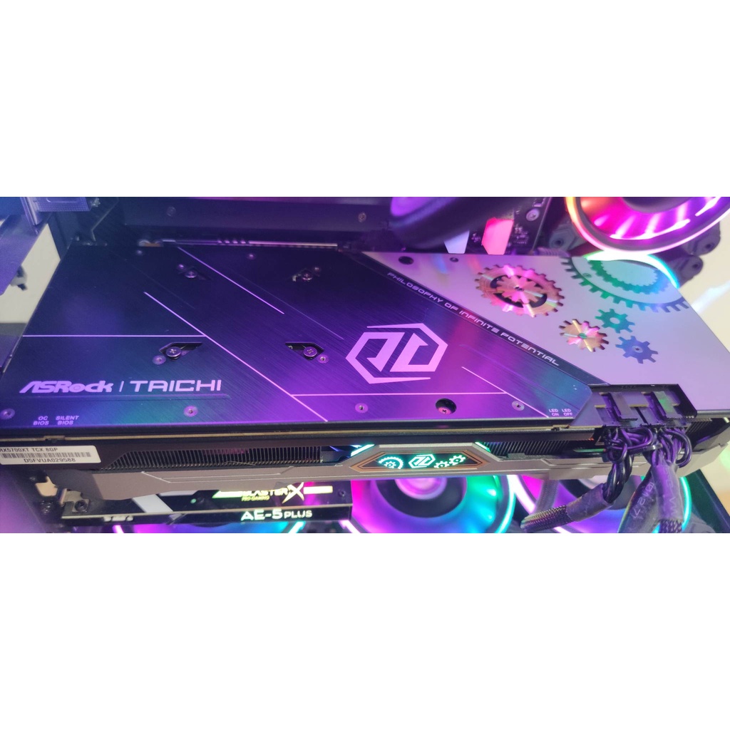 Rx 5700xt Taichi ตัวท็อป มีกล่อง ใช้งานปกติดี แรงชน RTX 3060