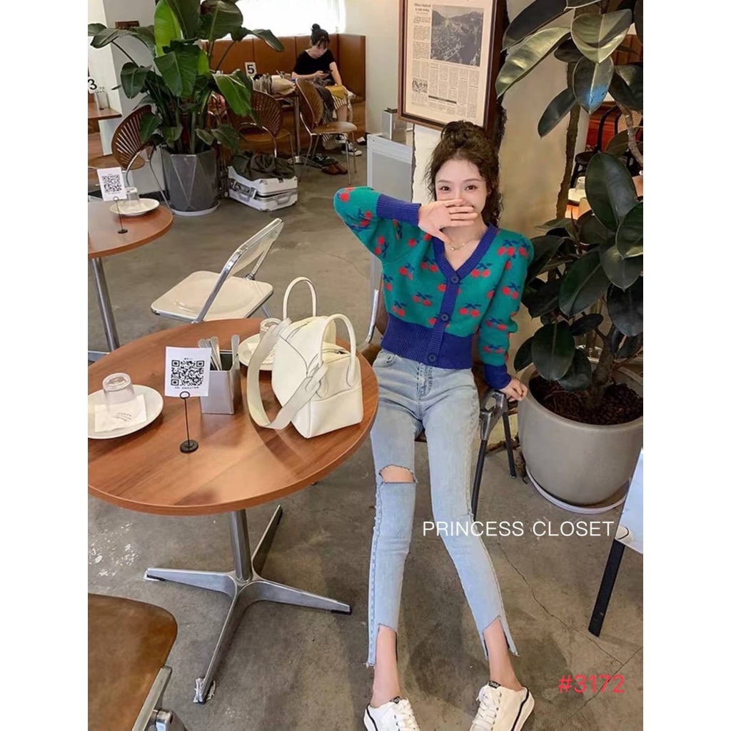 bybeyond เสื้อคาร์ดิแกน ไหมพรม แขนยาว คอวี ลายเชอร์รี่ กระดุมติด สไตล์เกาหลี พร้อมส่ง