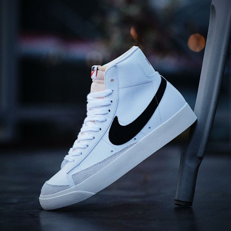 harga nike blazer mid