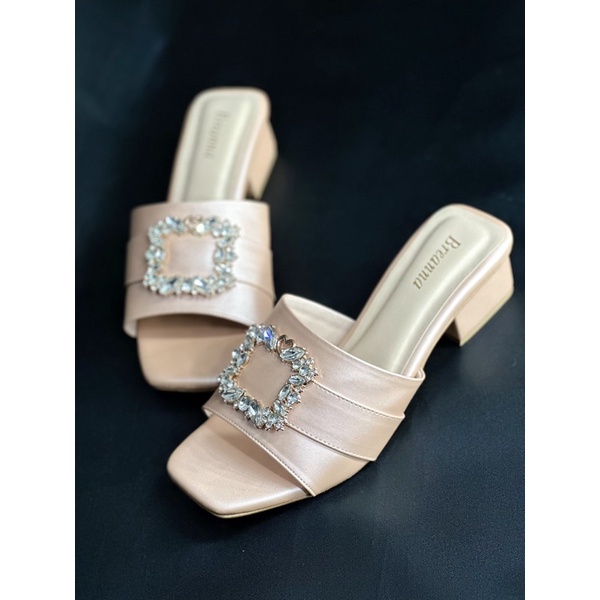 Ms Irene Heels In Nude