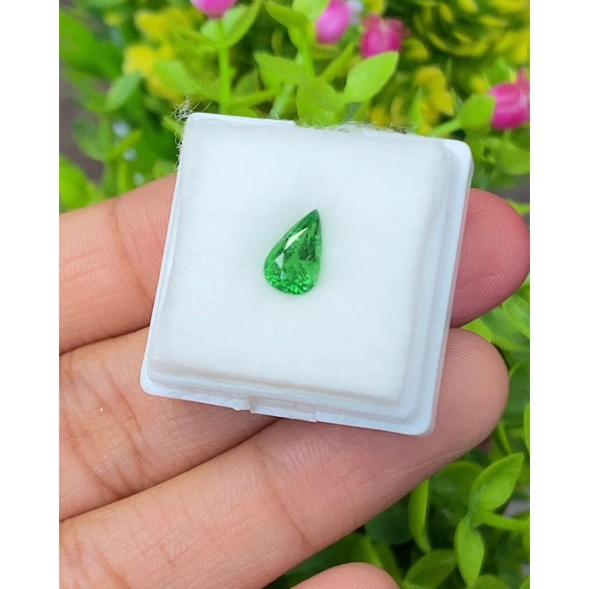 พลอย ซาโวไรท์ Tsavorite Garnet 1.33 กะรัต (Cts.) ดิบ Unheated อัญมณีมงคลประจําวันเกิด เครื่องประดับพ