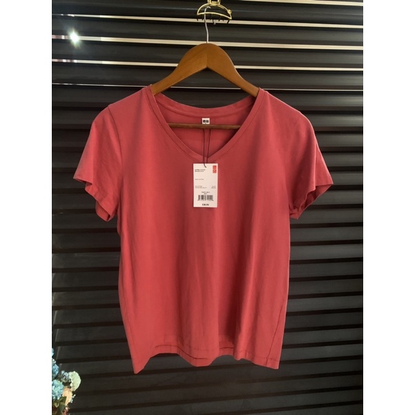 เสื้อยืด Uniq salem*